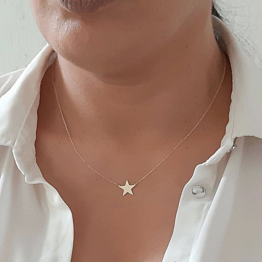 Dainty Star Necklace