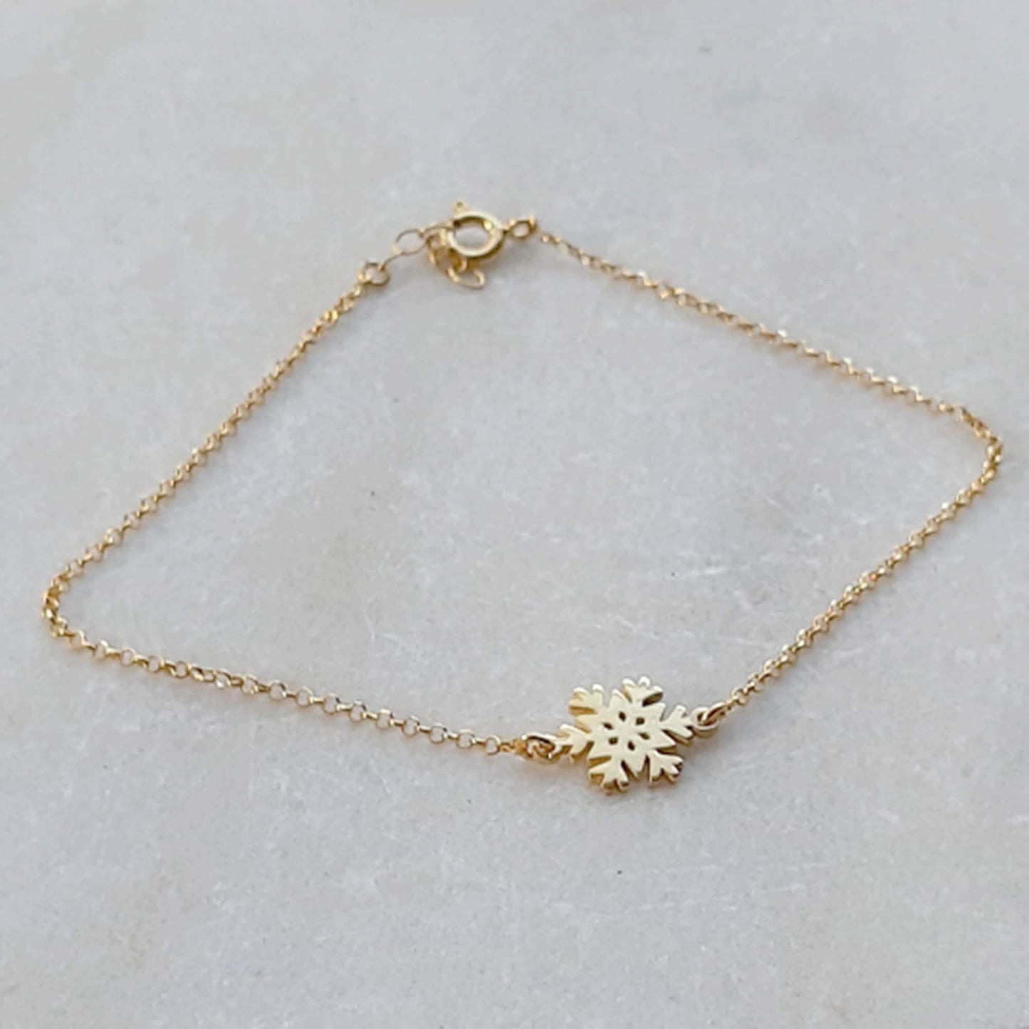 14k solid Gold Snowflake Bracelet, dainty Bracelet, Solid Gold chain,  Snow Charm bracelet, Dainty Winter Bracelet, unique Gift For Her