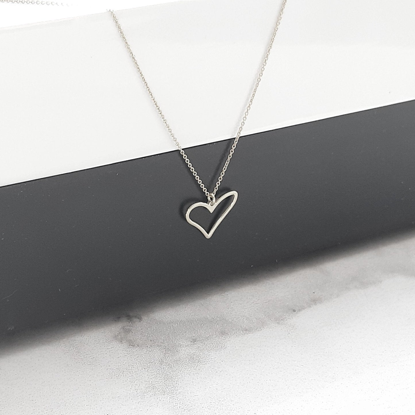 Gold Heart Necklace, Open Heart Pendant, 14K Solid Gold Layering Chain, Minimalist Jewelry, Gift for Her, necklaces for women gold Jewelry